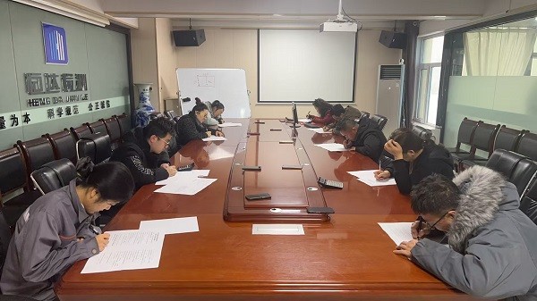 深化理論學(xué)習(xí)，淬煉實(shí)踐能力