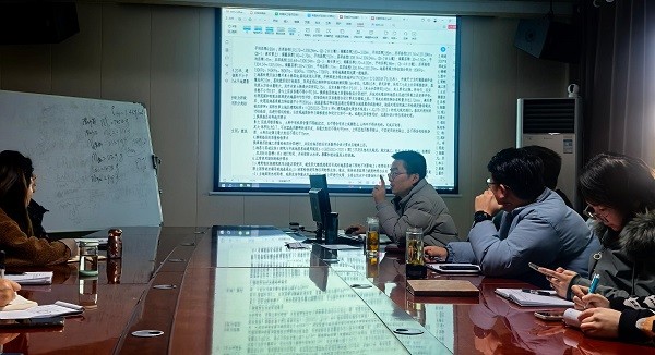 深化理論學(xué)習(xí)，淬煉實(shí)踐能力