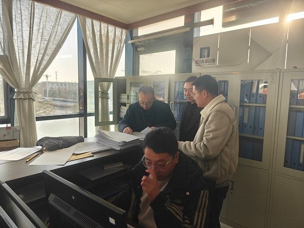 慶陽市總工會(huì)領(lǐng)導(dǎo)蒞臨信合與恒達(dá)公司參觀指導(dǎo)